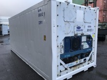 Рефконтейнер Carrier 20 футов 2002 года RRSU 8828835 в Геленджике